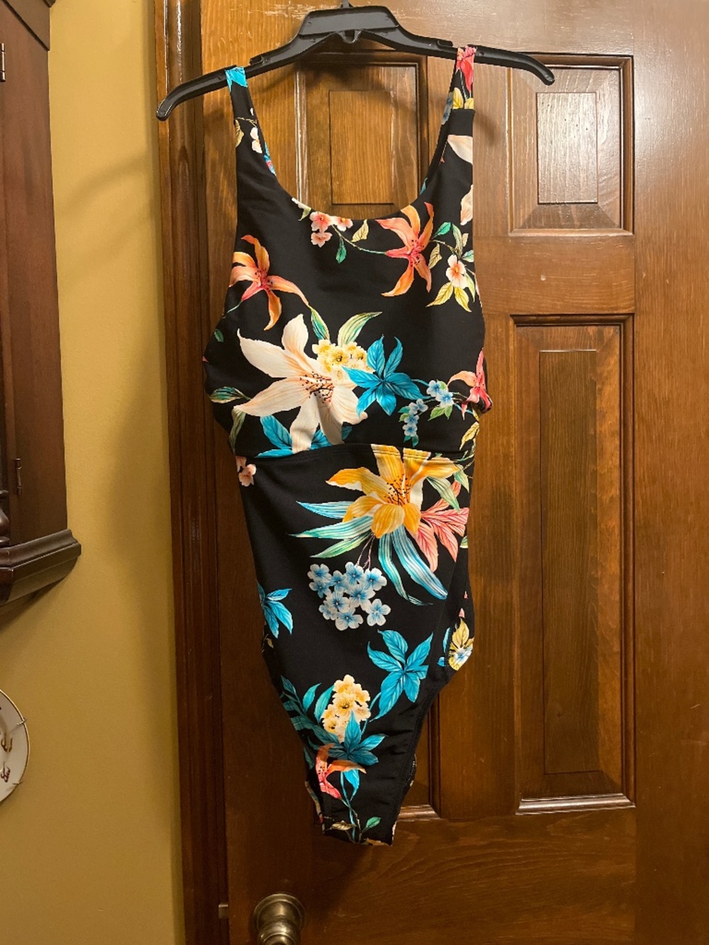 NET Gorgeous Jantzen One Piece Floral Print Swimsuit.  Sz. 14.